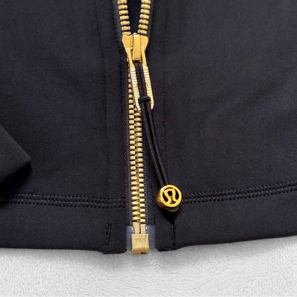 NWT Lululemon Define Cropped Jacket Nulu™ — Black/Gold/Gold — Size 6 - Picture 12 of 13